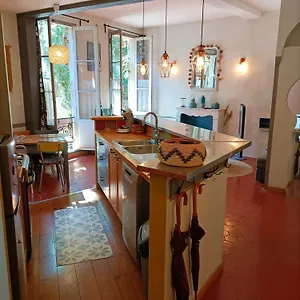 https://la-vie-de-boheme-avignon.fr-provencehotel.com
